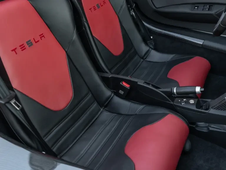 2010 Tesla Roadster - Image 27 of 31