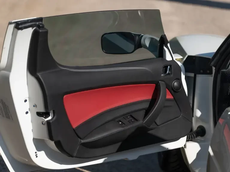 2010 Tesla Roadster - Image 30 of 31