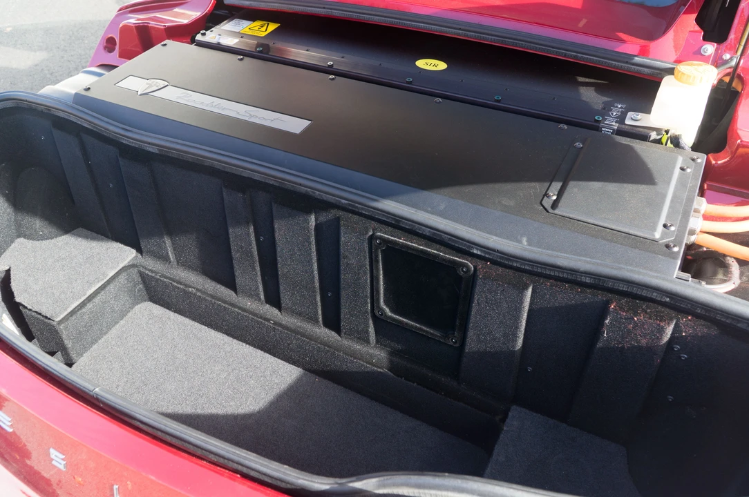 2010 Tesla Roadster - Image 14 of 26