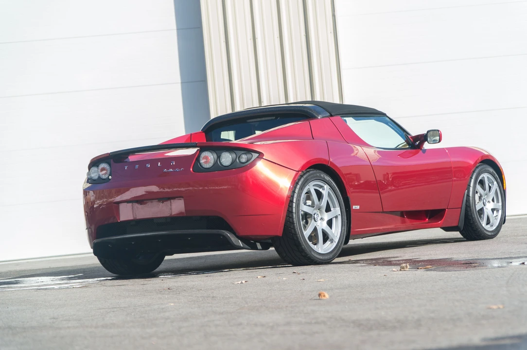 2010 Tesla Roadster - Image 7 of 26