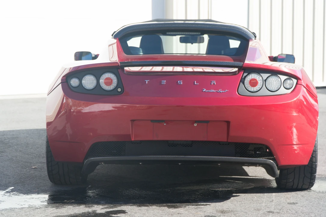 2010 Tesla Roadster - Image 6 of 26
