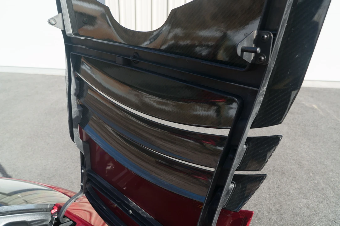 2010 Tesla Roadster - Image 11 of 26