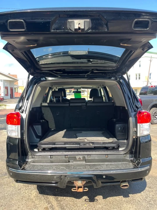 2010 Toyota 4Runner 5th Gen - Image 8 of 16