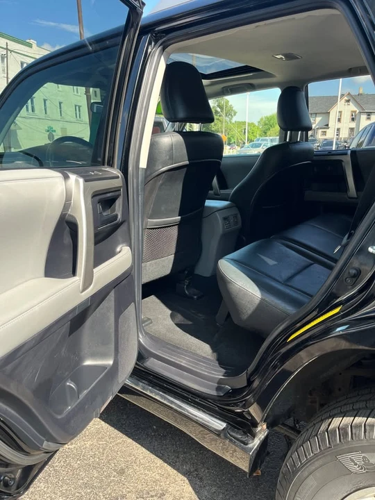 2010 Toyota 4Runner 5th Gen - Image 9 of 16