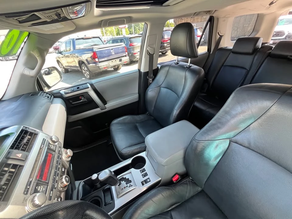 2010 Toyota 4Runner 5th Gen - Image 11 of 16