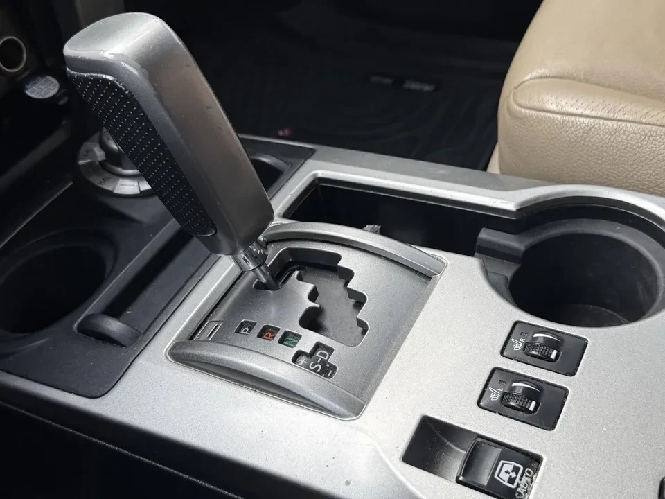 2010 Toyota 4Runner 5th Gen - Image 19 of 20