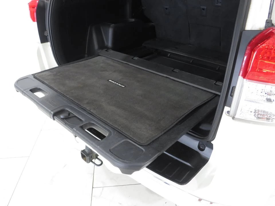2010 Toyota 4Runner 5th Gen - Image 11 of 20