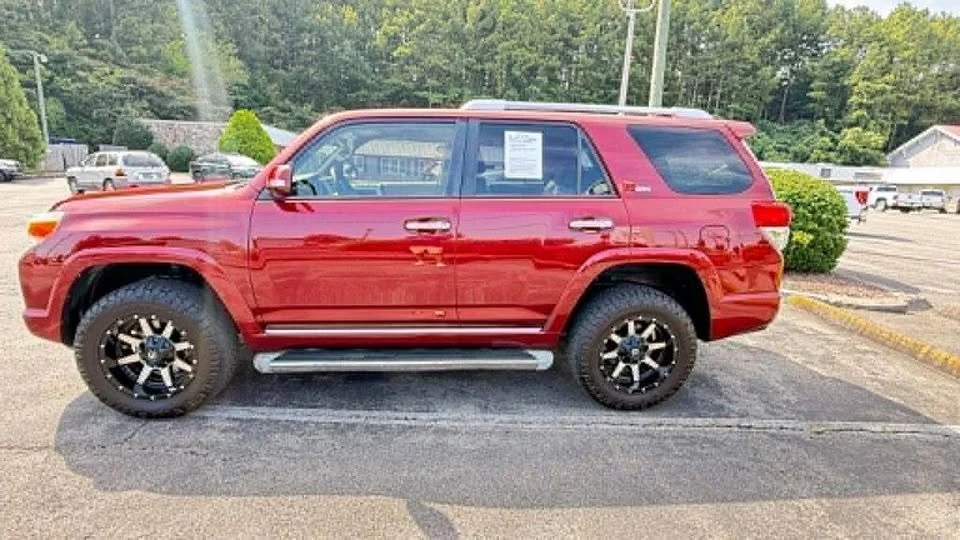 2010 Toyota 4Runner 5th Gen - Image 4 of 20