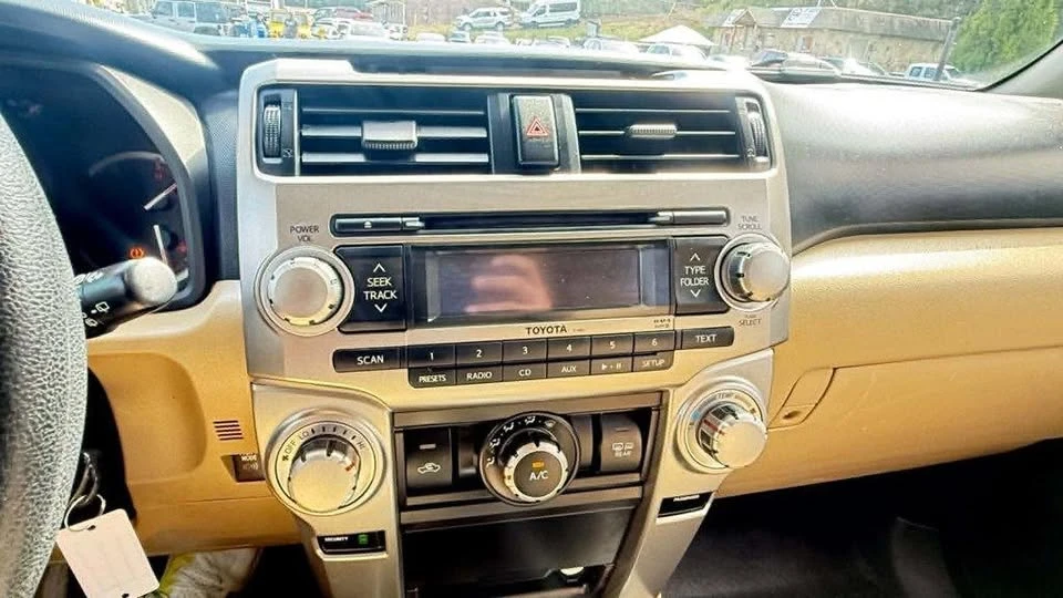 2010 Toyota 4Runner 5th Gen - Image 9 of 20