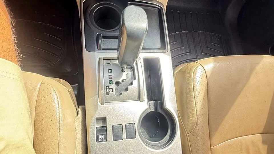 2010 Toyota 4Runner 5th Gen - Image 11 of 20