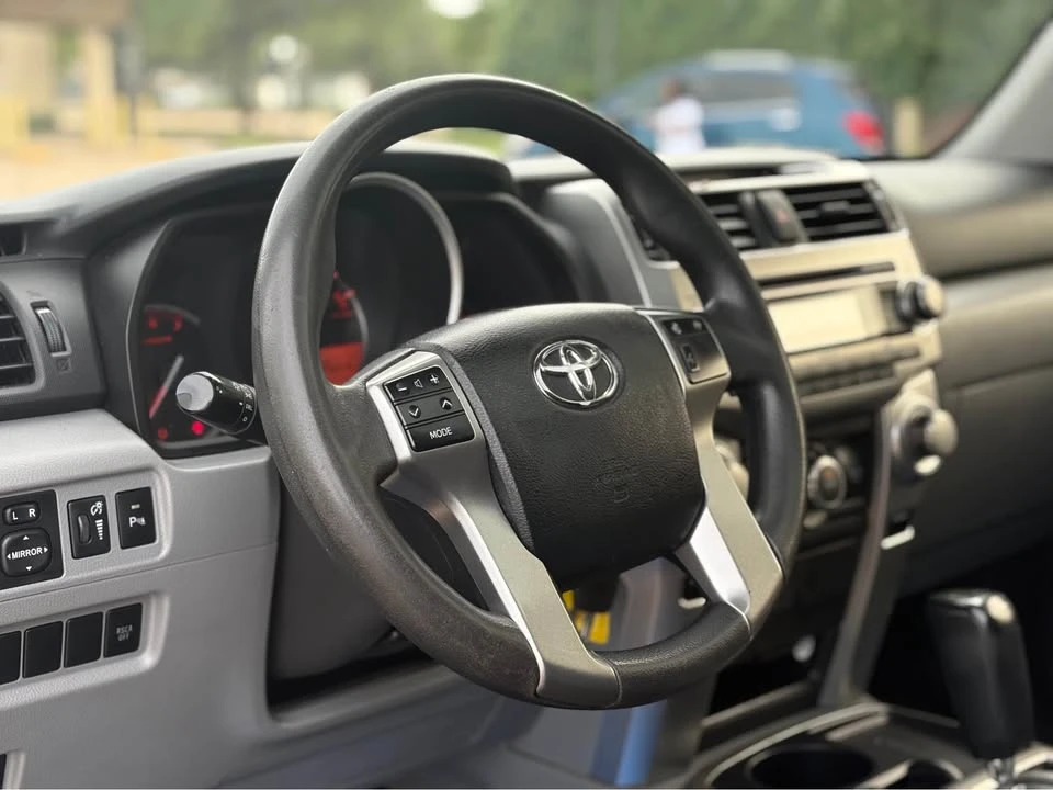 2010 Toyota 4Runner - Image 2 of 6