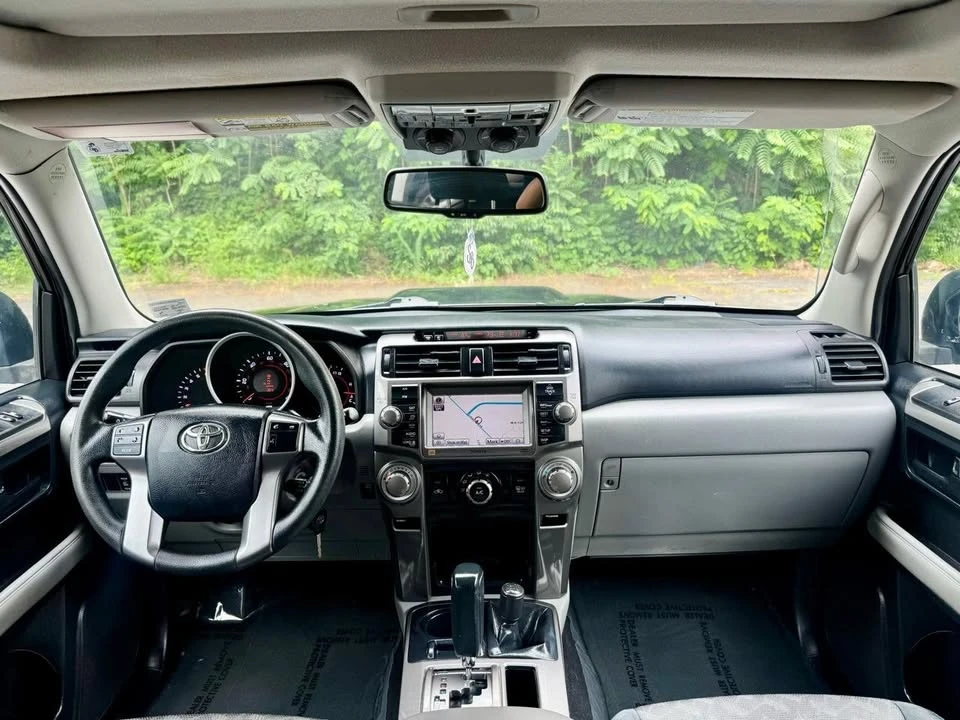 2010 Toyota 4Runner - Image 16 of 20