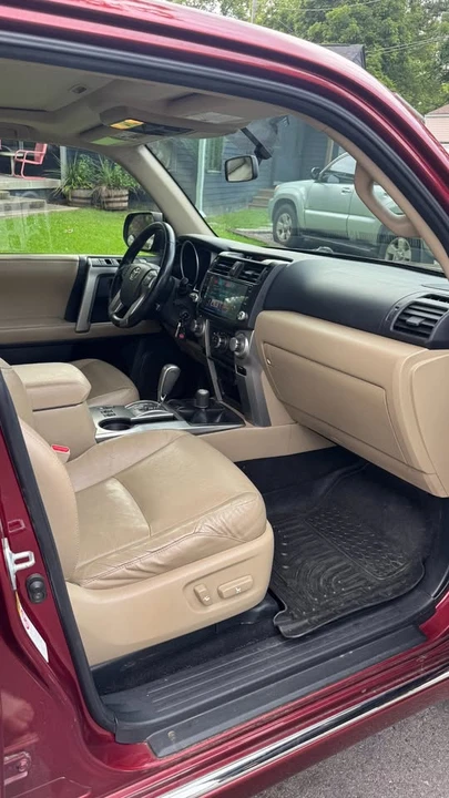 2010 Toyota 4Runner 5th Gen - Image 11 of 16