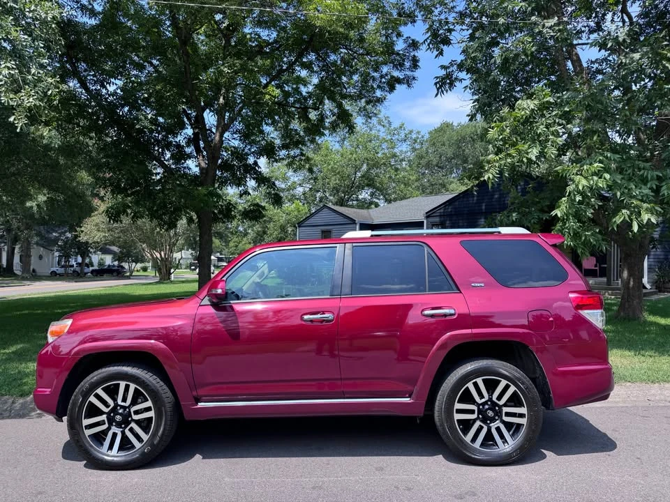 2010 Toyota 4Runner 5th Gen - Image 2 of 16