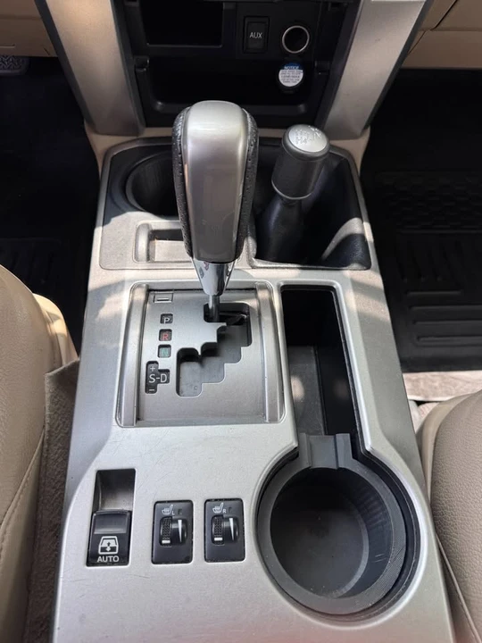 2010 Toyota 4Runner 5th Gen - Image 8 of 16