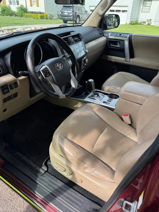 2010 Toyota 4Runner 5th Gen - Image 10 of 16