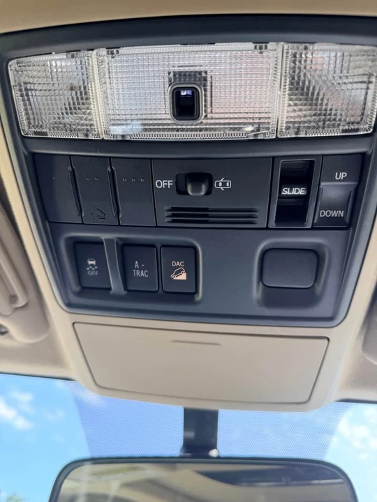 2010 Toyota 4Runner 5th Gen - Image 12 of 15