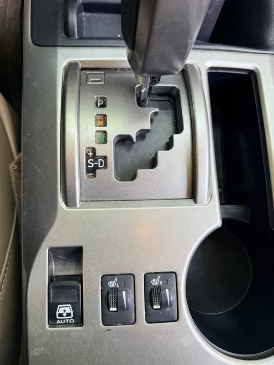 2010 Toyota 4Runner 5th Gen - Image 11 of 15