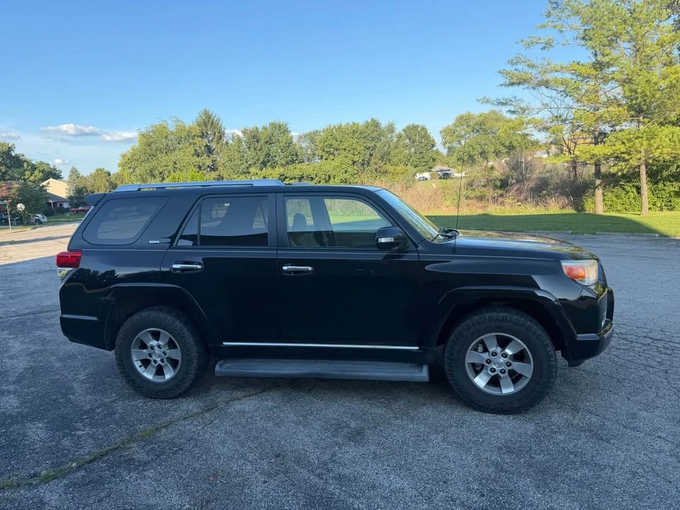 2010 Toyota 4Runner 5th Gen - Image 4 of 15