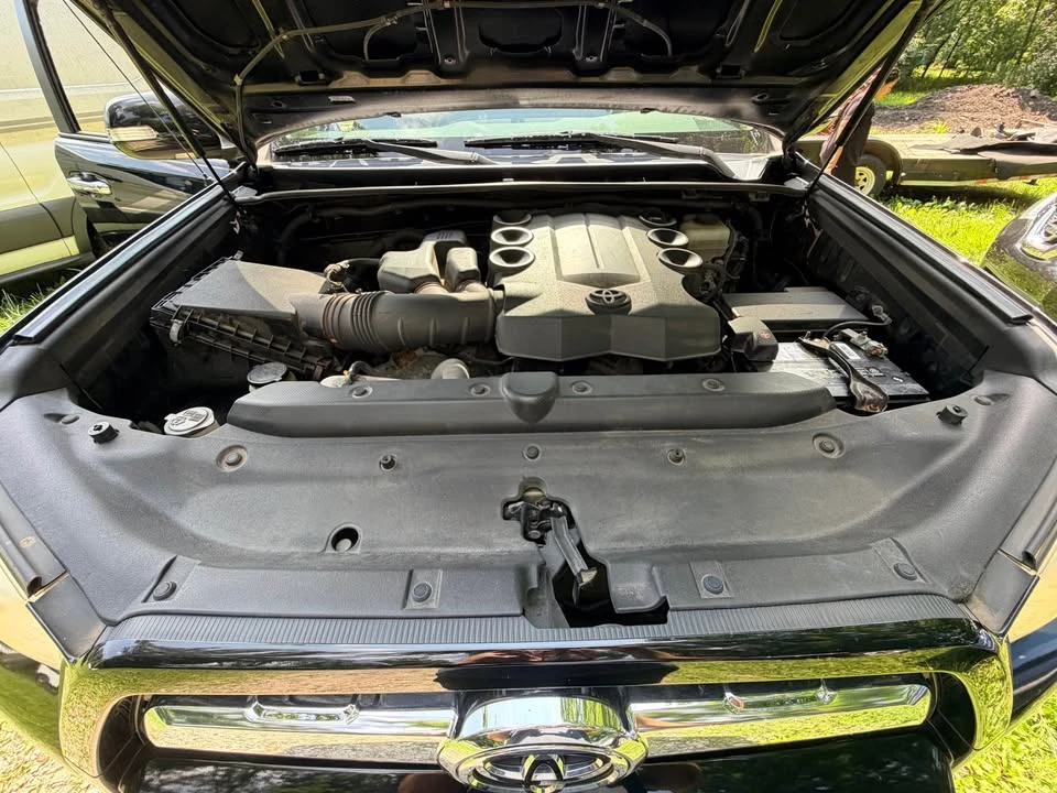 2010 Toyota 4Runner 5th Gen - Image 14 of 15