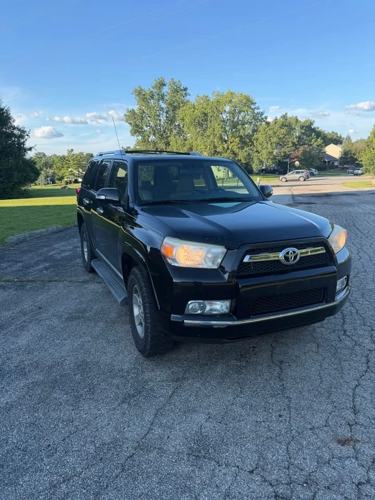 2010 Toyota 4Runner 5th Gen - Image 3 of 15