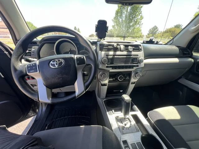 2010 Toyota 4Runner - Image 10 of 20