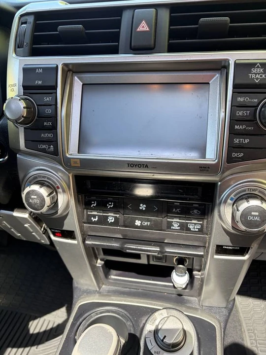 2010 Toyota 4Runner - Image 6 of 16