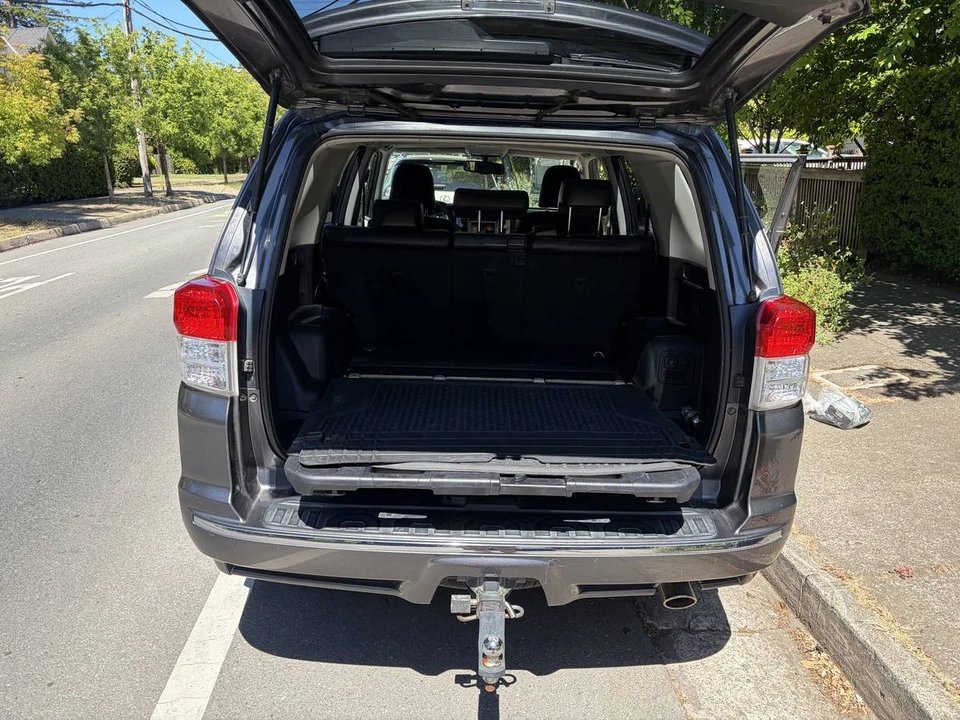 2010 Toyota 4Runner - Image 14 of 16