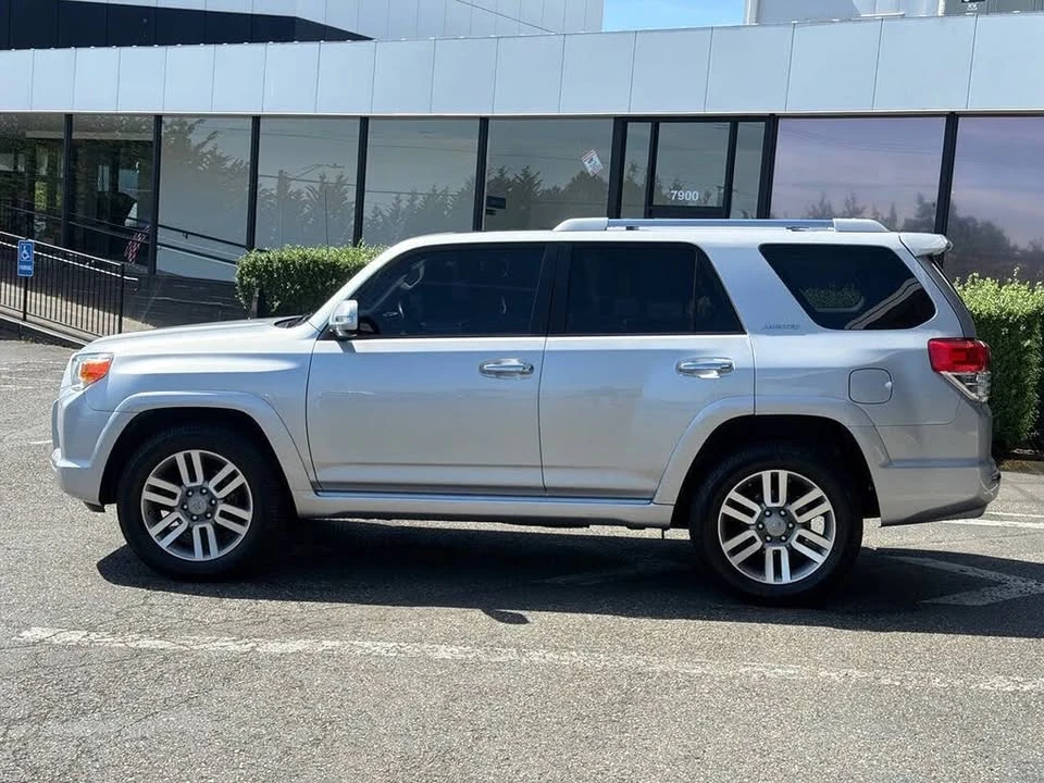 2010 Toyota 4Runner 5th Gen - Image 2 of 20