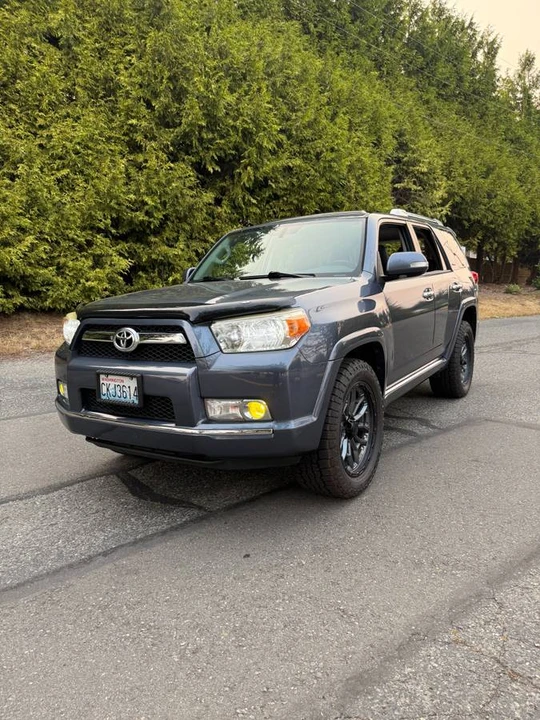 2010 Toyota 4Runner 5th Gen - Image 2 of 20