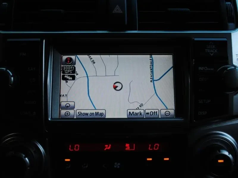 2010 Toyota 4Runner 5th Gen - Image 8 of 18