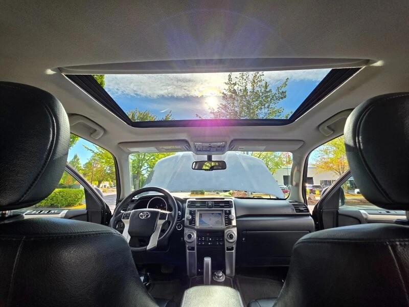 2010 Toyota 4Runner 5th Gen - Image 17 of 21