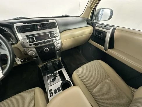 2010 Toyota 4Runner 5th Gen - Image 10 of 19