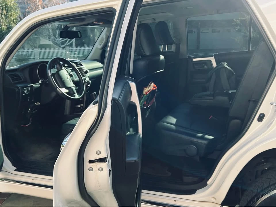 2010 Toyota 4Runner 5th Gen - Image 3 of 9