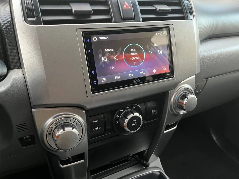 2010 Toyota 4Runner 5th Gen - Image 15 of 18