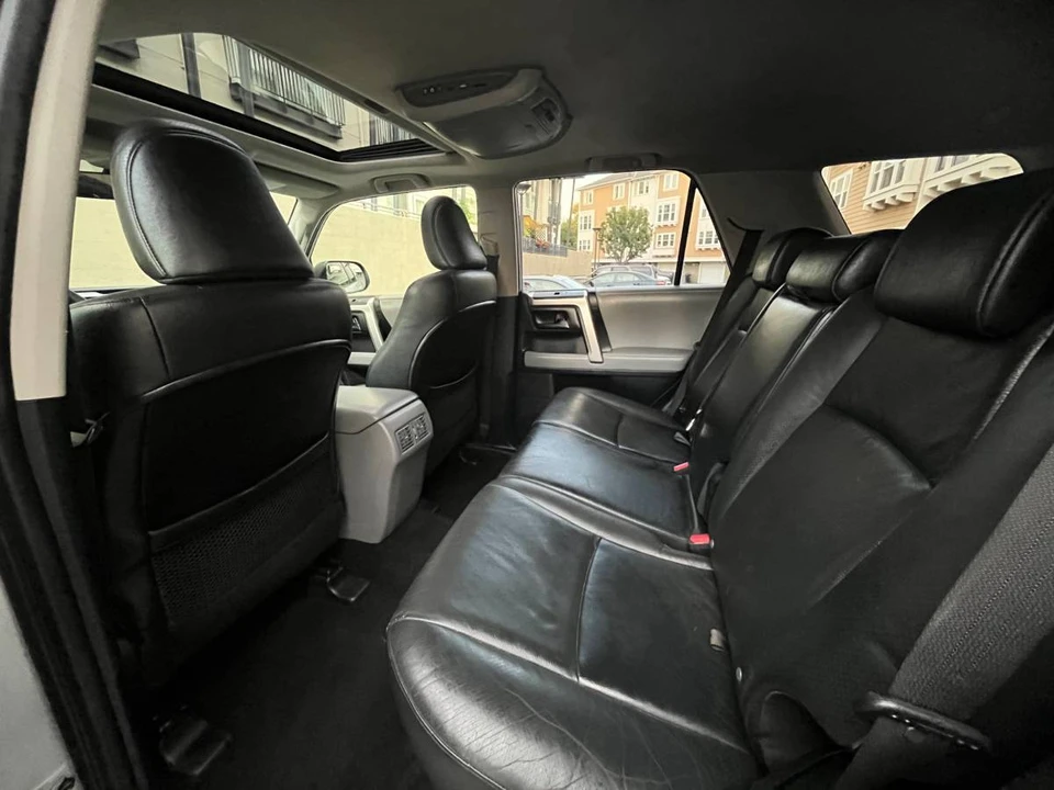 2010 Toyota 4Runner 5th Gen - Image 10 of 18