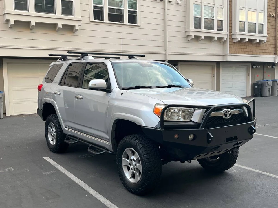 2010 Toyota 4Runner 5th Gen - Image 5 of 20