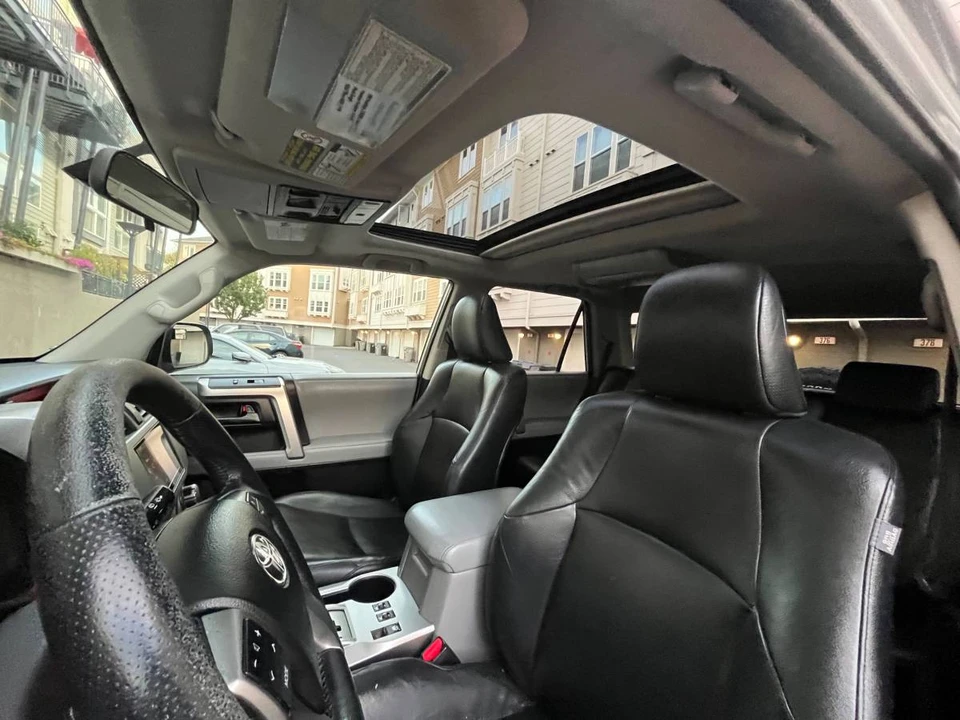 2010 Toyota 4Runner 5th Gen - Image 17 of 18