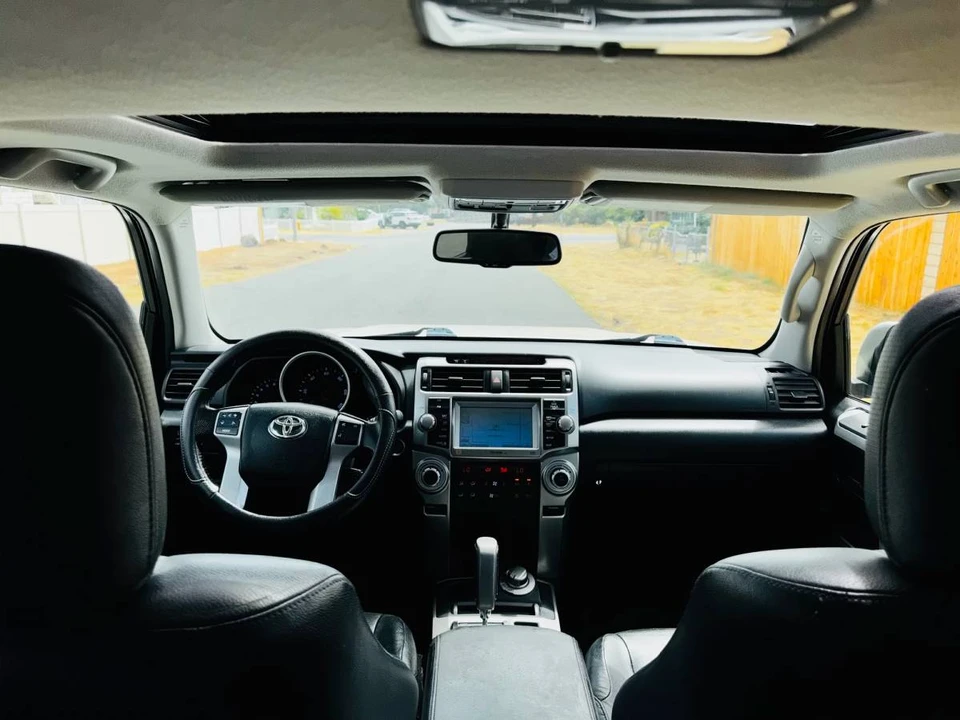 2010 Toyota 4Runner 5th Gen - Image 13 of 23