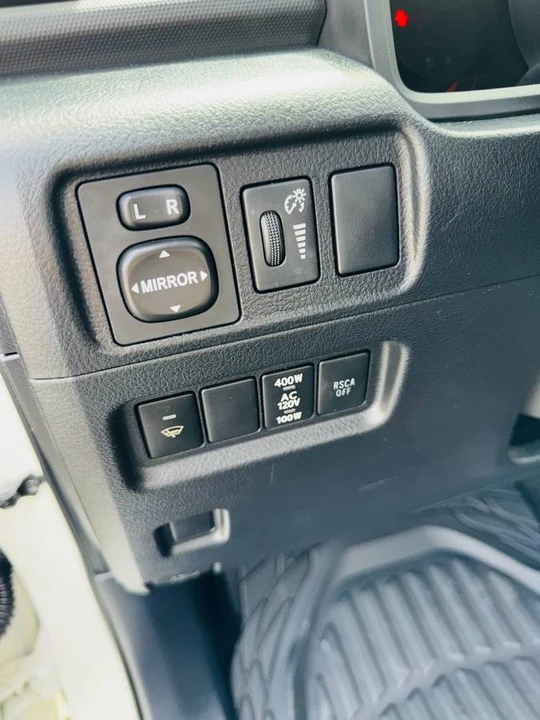 2010 Toyota 4Runner 5th Gen - Image 16 of 23