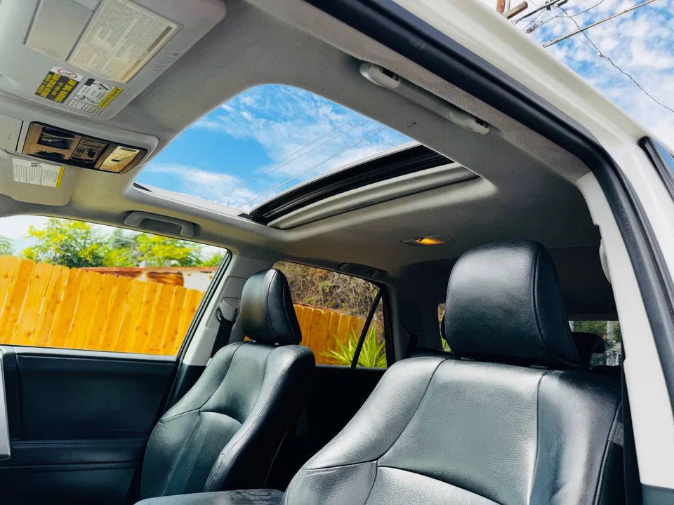 2010 Toyota 4Runner 5th Gen - Image 15 of 23