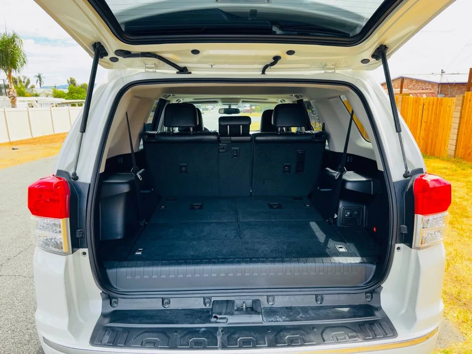2010 Toyota 4Runner 5th Gen - Image 10 of 23