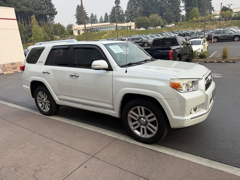 2010 Toyota 4Runner 5th Gen - Image 5 of 12