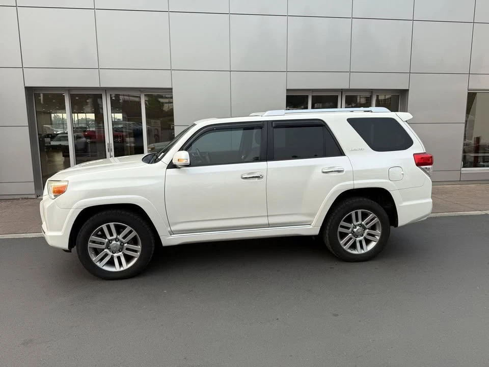 2010 Toyota 4Runner 5th Gen - Image 2 of 12