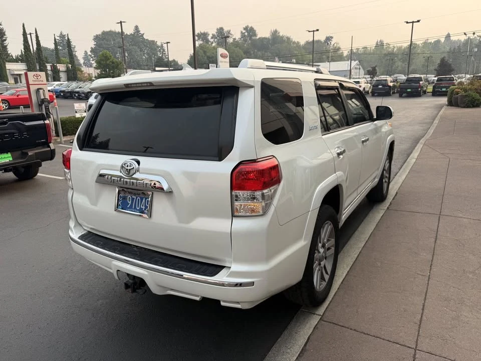 2010 Toyota 4Runner 5th Gen - Image 4 of 12