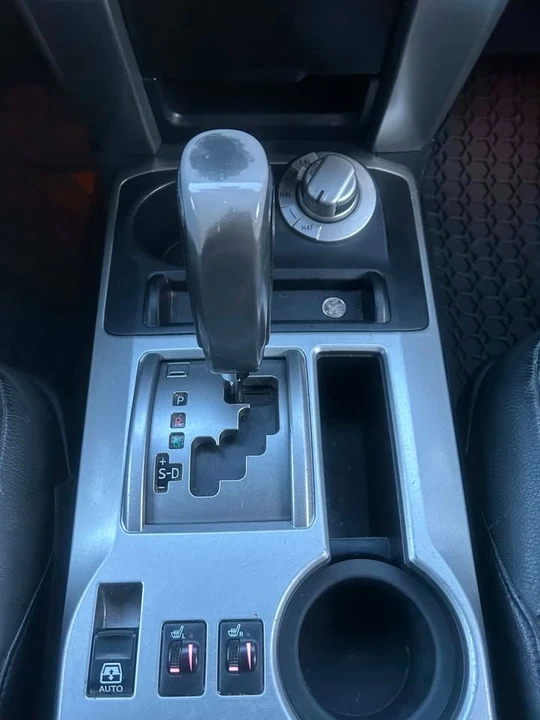 2010 Toyota 4Runner 5th Gen - Image 12 of 18
