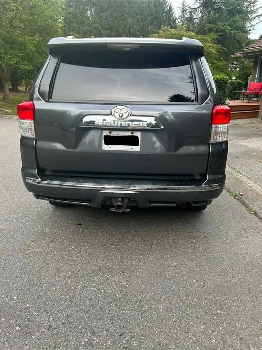 2010 Toyota 4Runner 5th Gen - Image 4 of 18