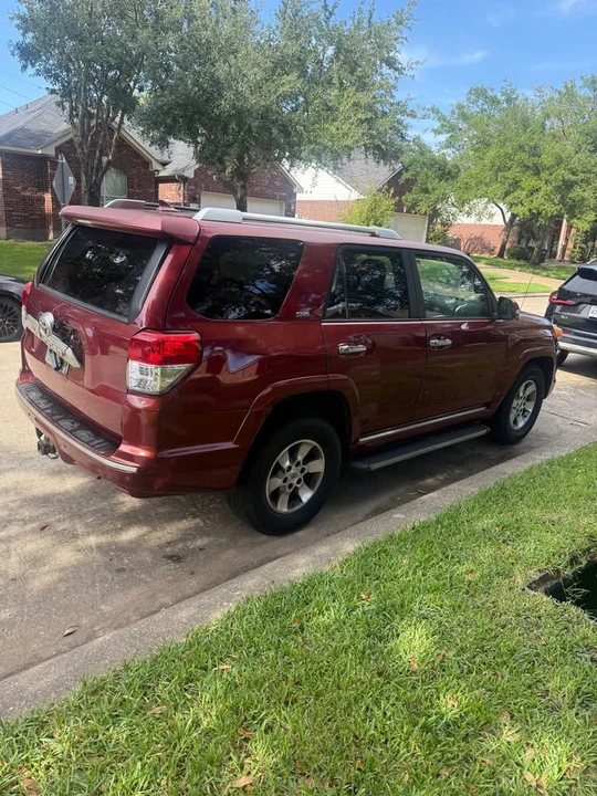 2010 Toyota 4Runner 5th Gen - Image 5 of 10