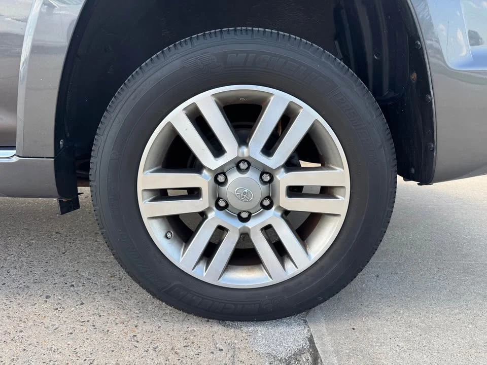 2010 Toyota 4Runner - Image 9 of 18