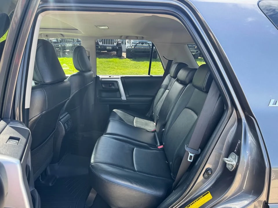 2010 Toyota 4Runner - Image 11 of 18